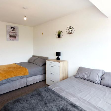 Spacious Home Close To City Centre Location 利兹 外观 照片