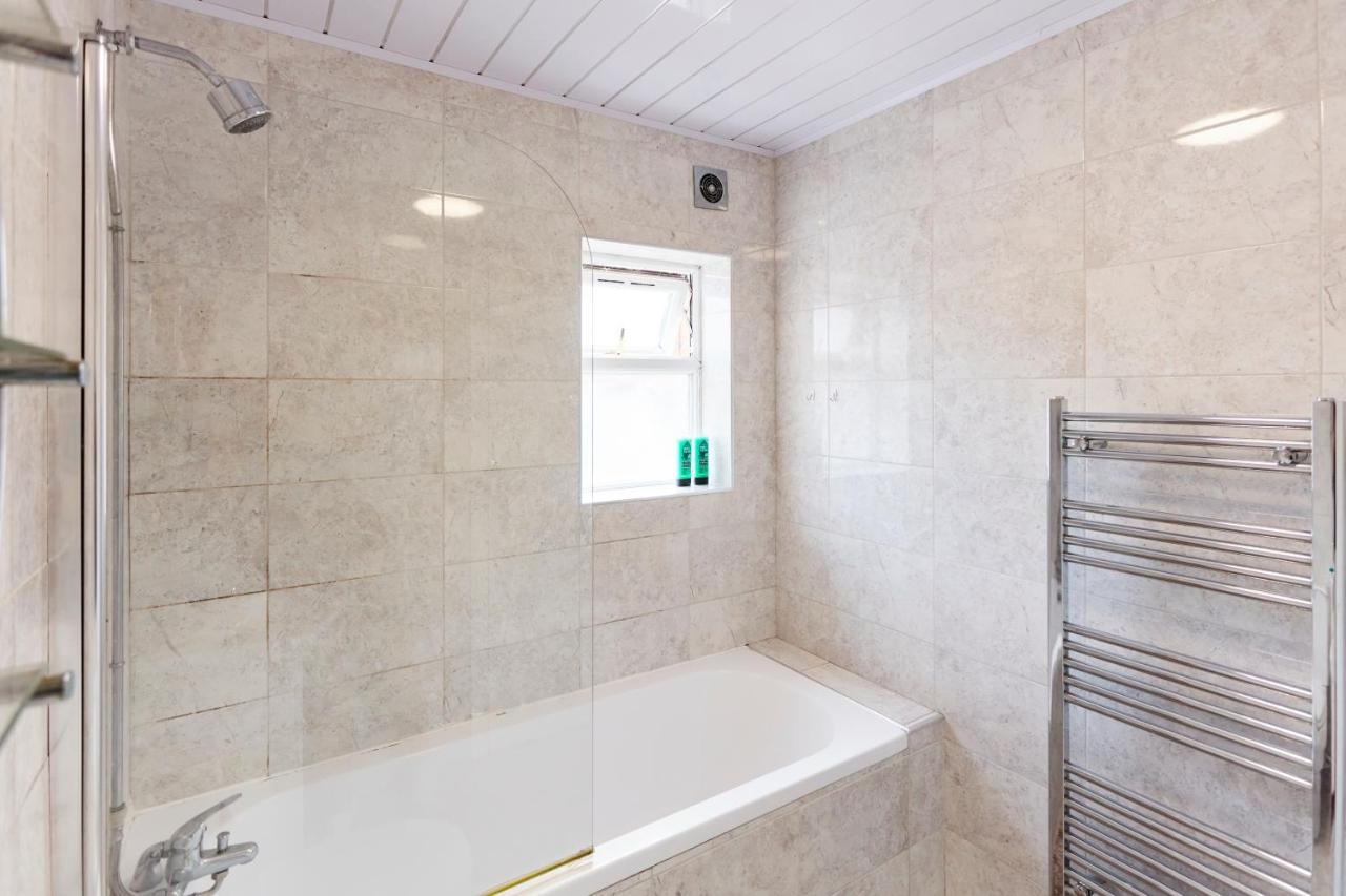 Spacious Home Close To City Centre Location 利兹 外观 照片