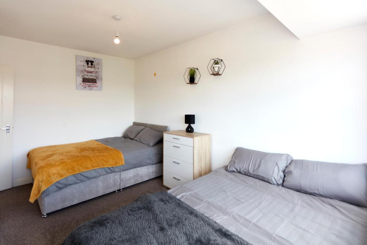 Spacious Home Close To City Centre Location 利兹 外观 照片