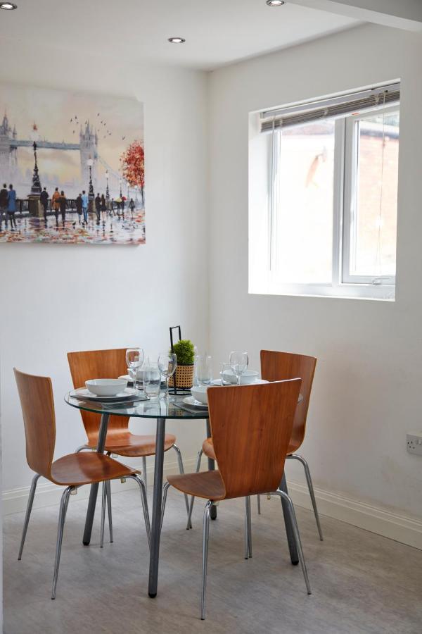 Spacious Home Close To City Centre Location 利兹 外观 照片